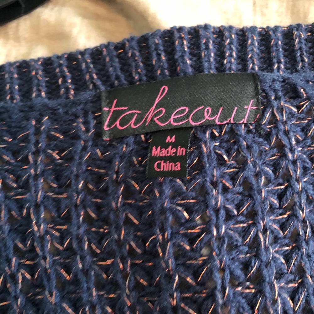 Pullover - Picture 2 of 2